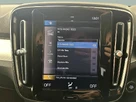 2022-volvo-xc40-15-t3-momentum-small-30
