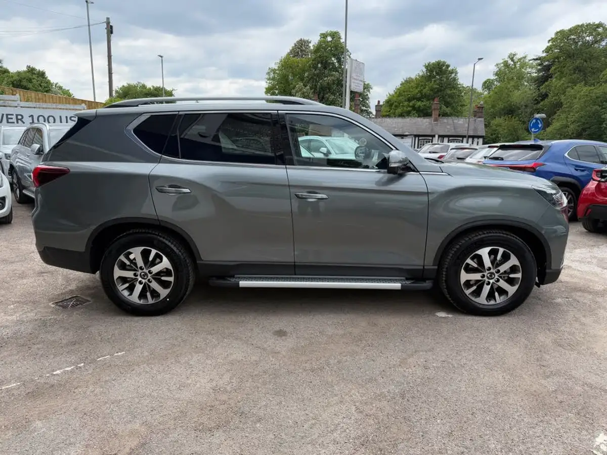 2024-kgm-ssangyong-rexton-22td-k40-big-5