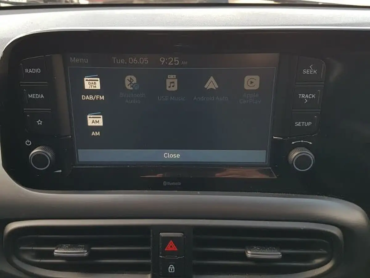 2022-hyundai-i10-10-t-gdi-n-line-big-18