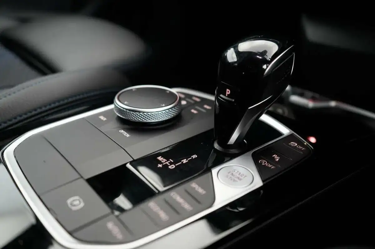2022-bmw-1-series-15-118i-m-sport-lcp-dct-big-23