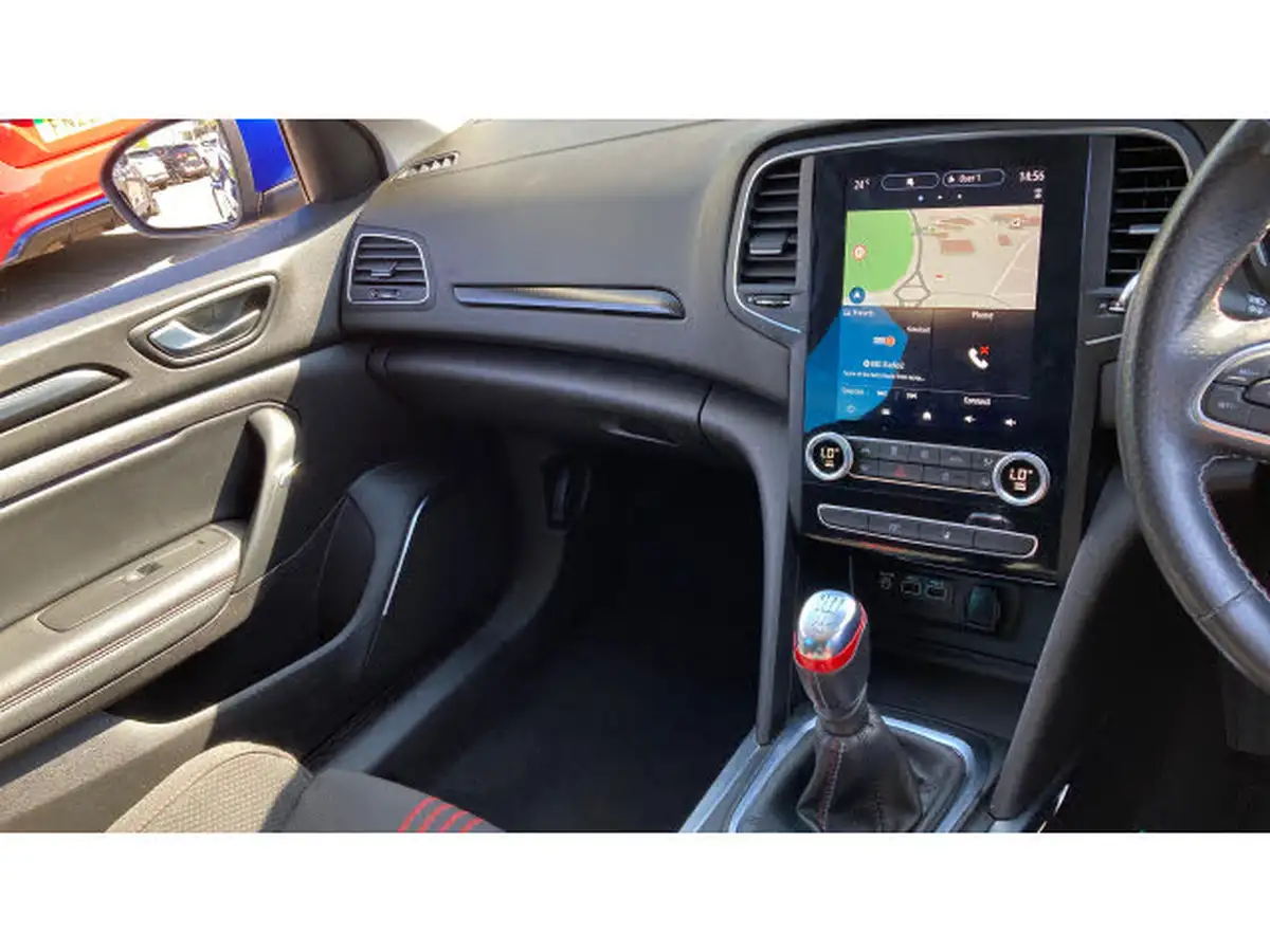 2021-renault-megane-13-tce-rs-line-sport-tourer-big-13