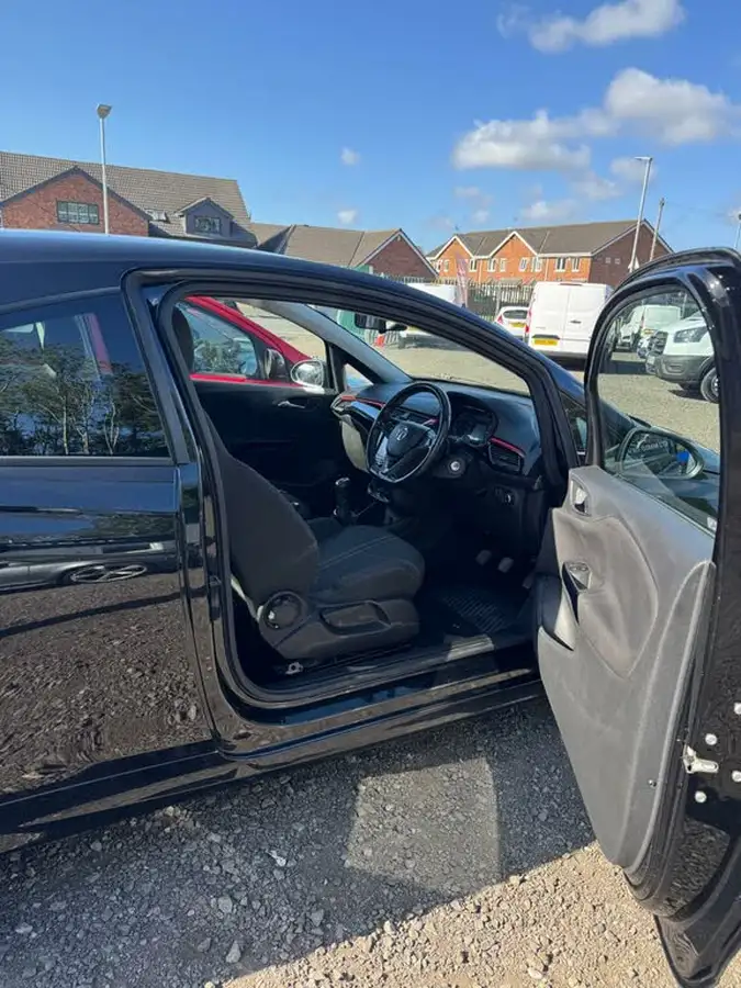 2017-vauxhall-corsa-14i-limited-edition-75ps-ecoflex-3d-big-43