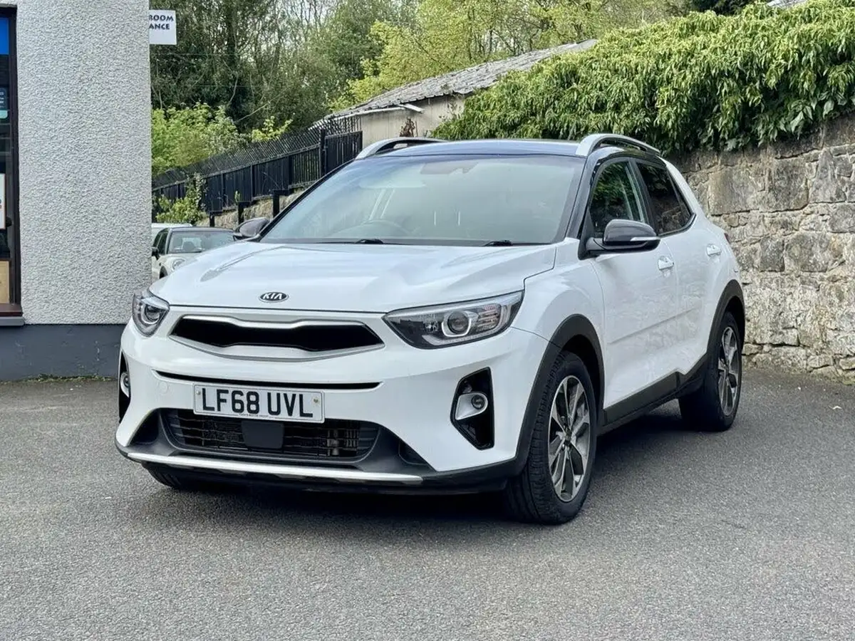 2018-kia-stonic-16crdi-first-edition-big-4