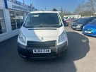 2016-peugeot-expert-16td-professional-l1-h1-small-1