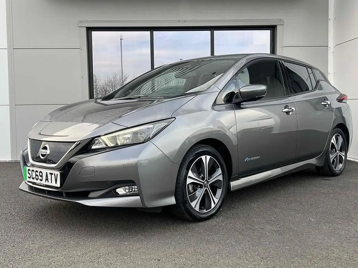 2020-nissan-leaf-e-n-connecta-big-17