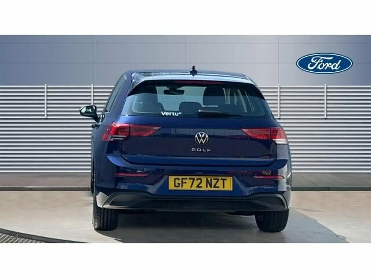 2022-volkswagen-golf-15-tsi-life-150ps-hatchback-big-5