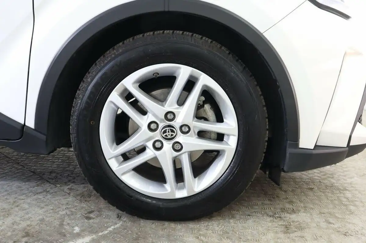 2021-toyota-c-hr-18-vvt-i-icon-big-24