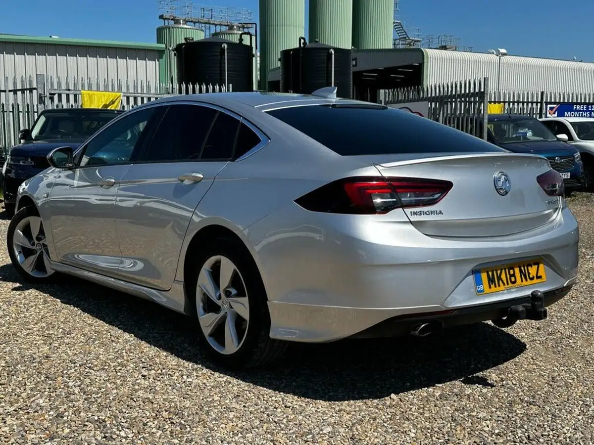 2018-vauxhall-insignia-grand-sport-20td-sri-vx-line-nav-big-7