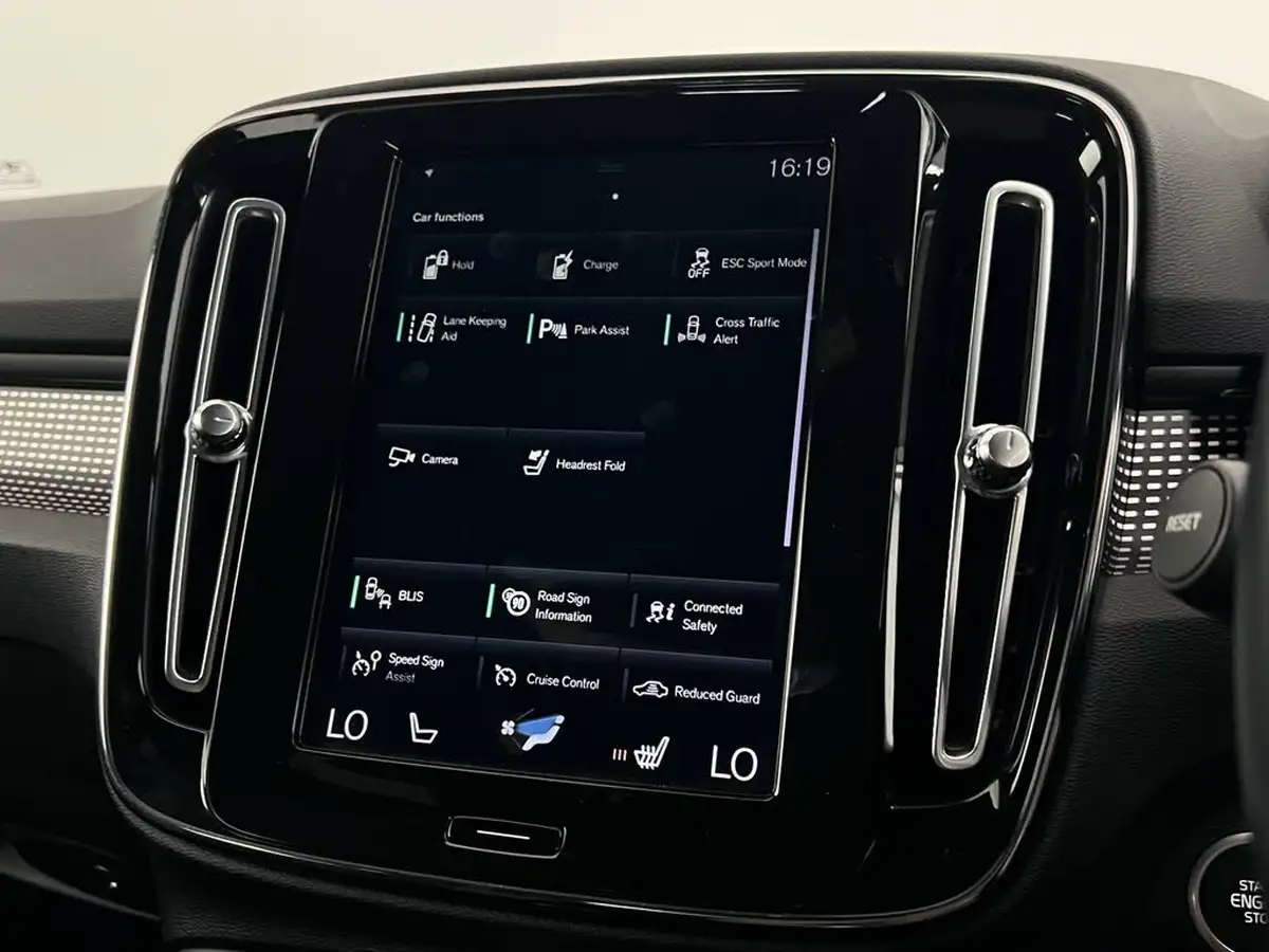 2020-volvo-xc40-15-t5-r-design-pro-plug-in-hybrid-big-36