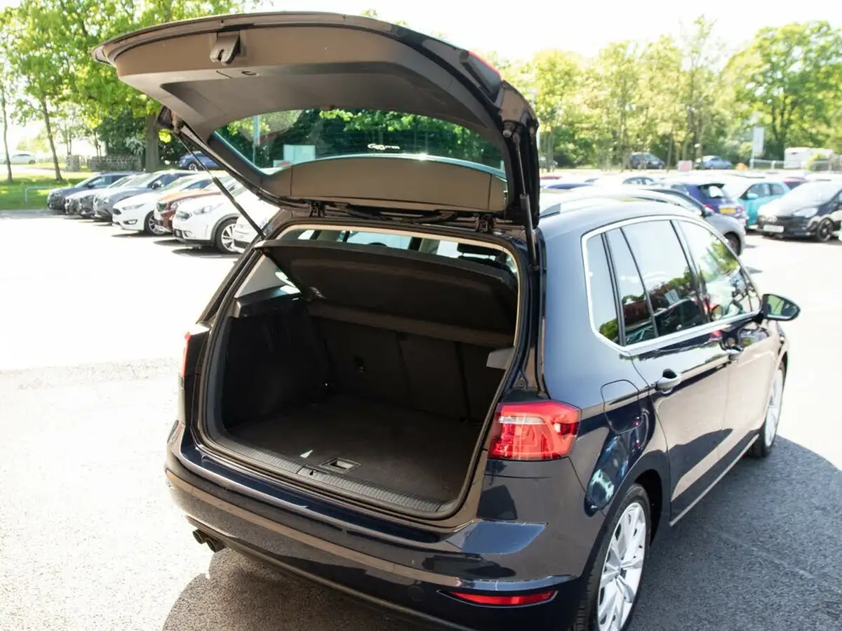2014-volkswagen-golf-sv-20tdi-gt-big-32