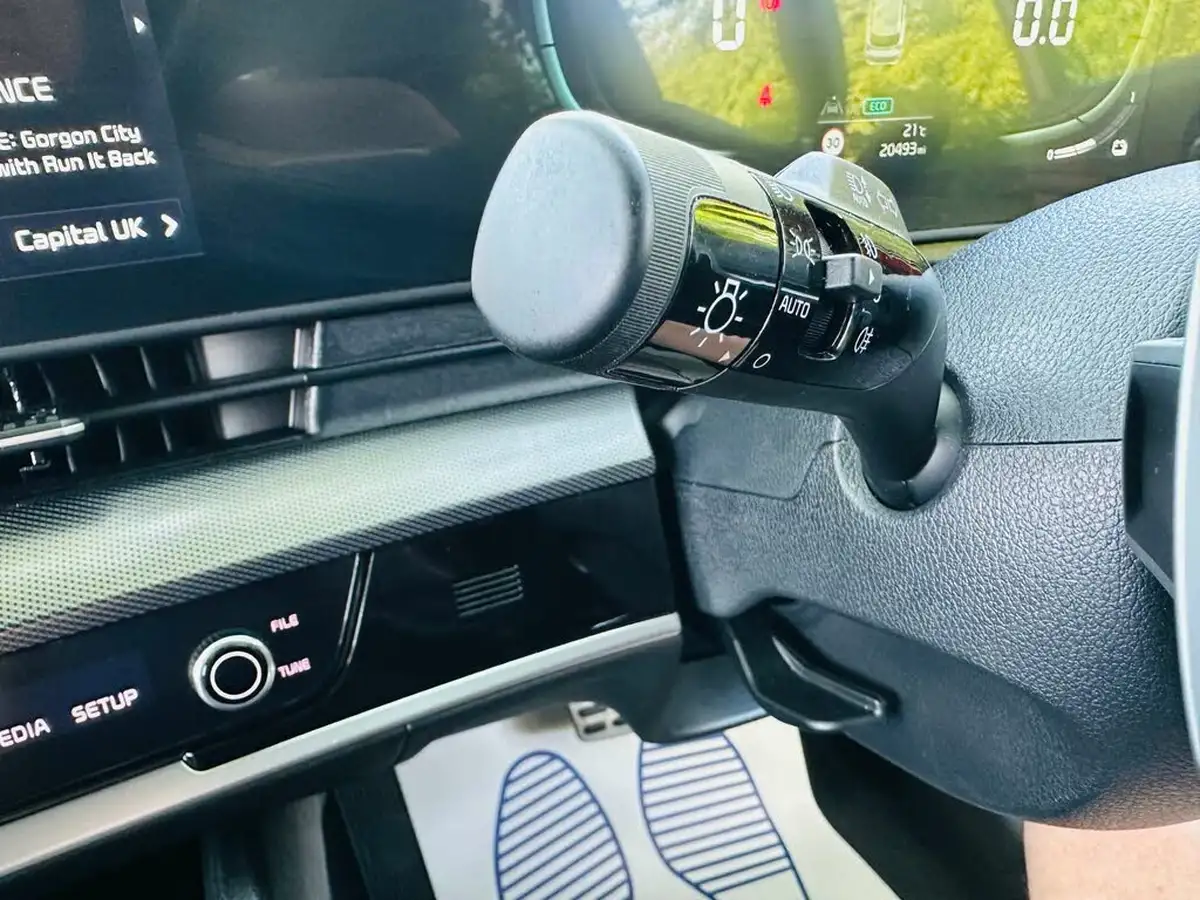 2023-kia-sportage-16-t-gdi-gt-line-226bhp-hev-auto-big-26
