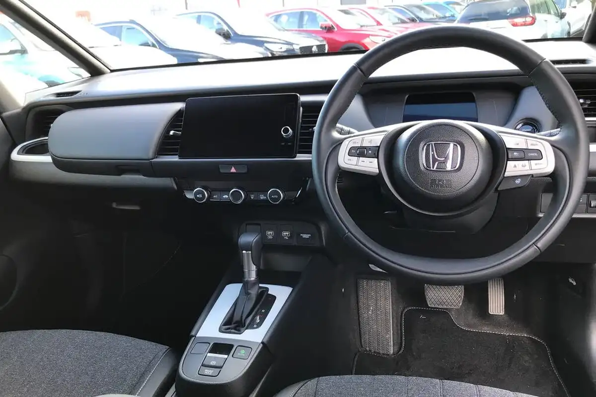 2024-honda-jazz-15-i-mmd-advance-big-1
