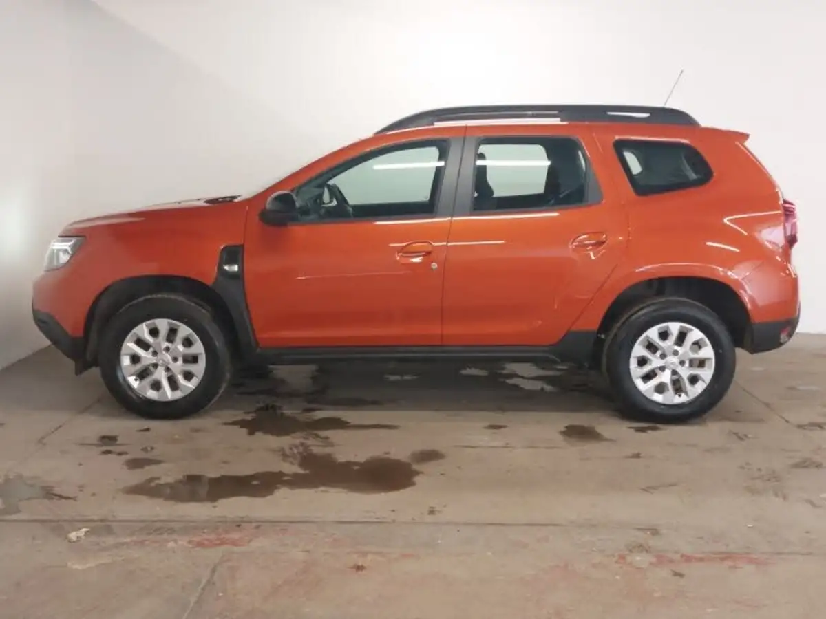 2022-dacia-duster-10-tce-comfort-90hpeu6d-4x2-window-van-big-3