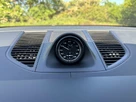 2022-porsche-macan-20-small-16
