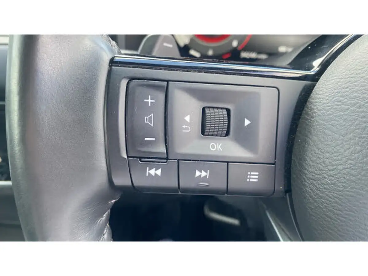 2022-nissan-qashqai-13-dig-t-tekna-158ps-xtronic-big-25