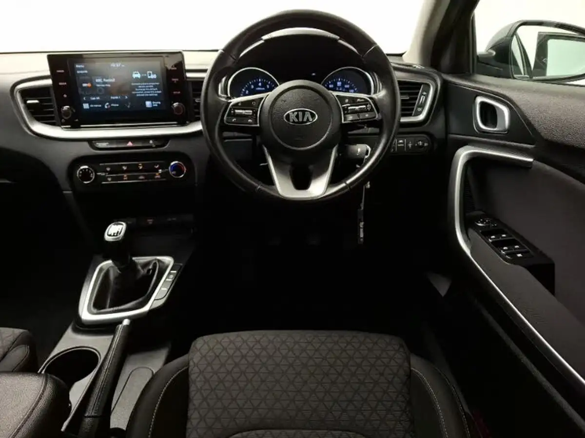 2019-kia-xceed-10-t-gdi-2-big-6