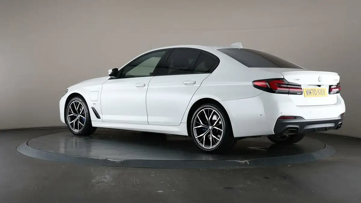 2021-bmw-5-series-20-530e-xdrive-m-sport-saloon-4d-big-67