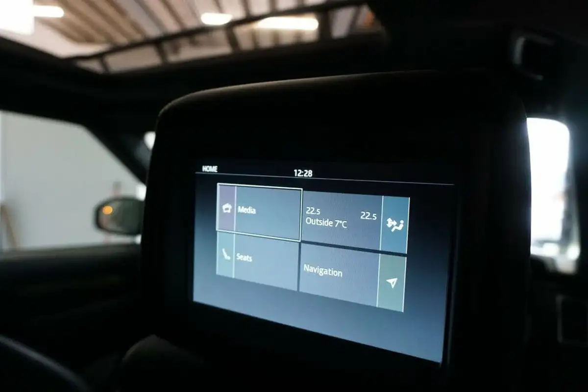 2020-land-rover-discovery-30-sd6-hse-luxury-big-47