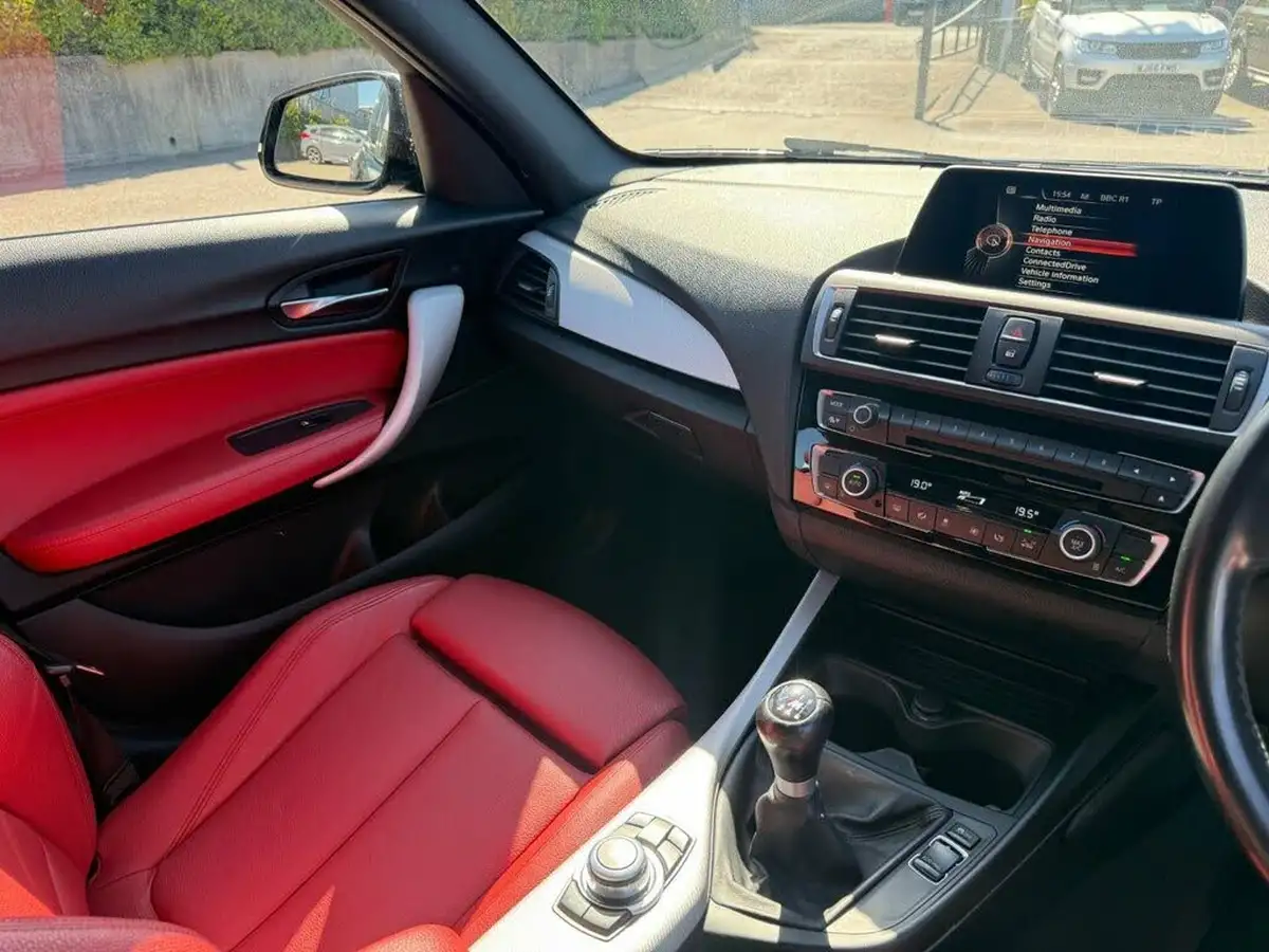 2016-bmw-1-series-30-m140i-5d-2979cc-big-33