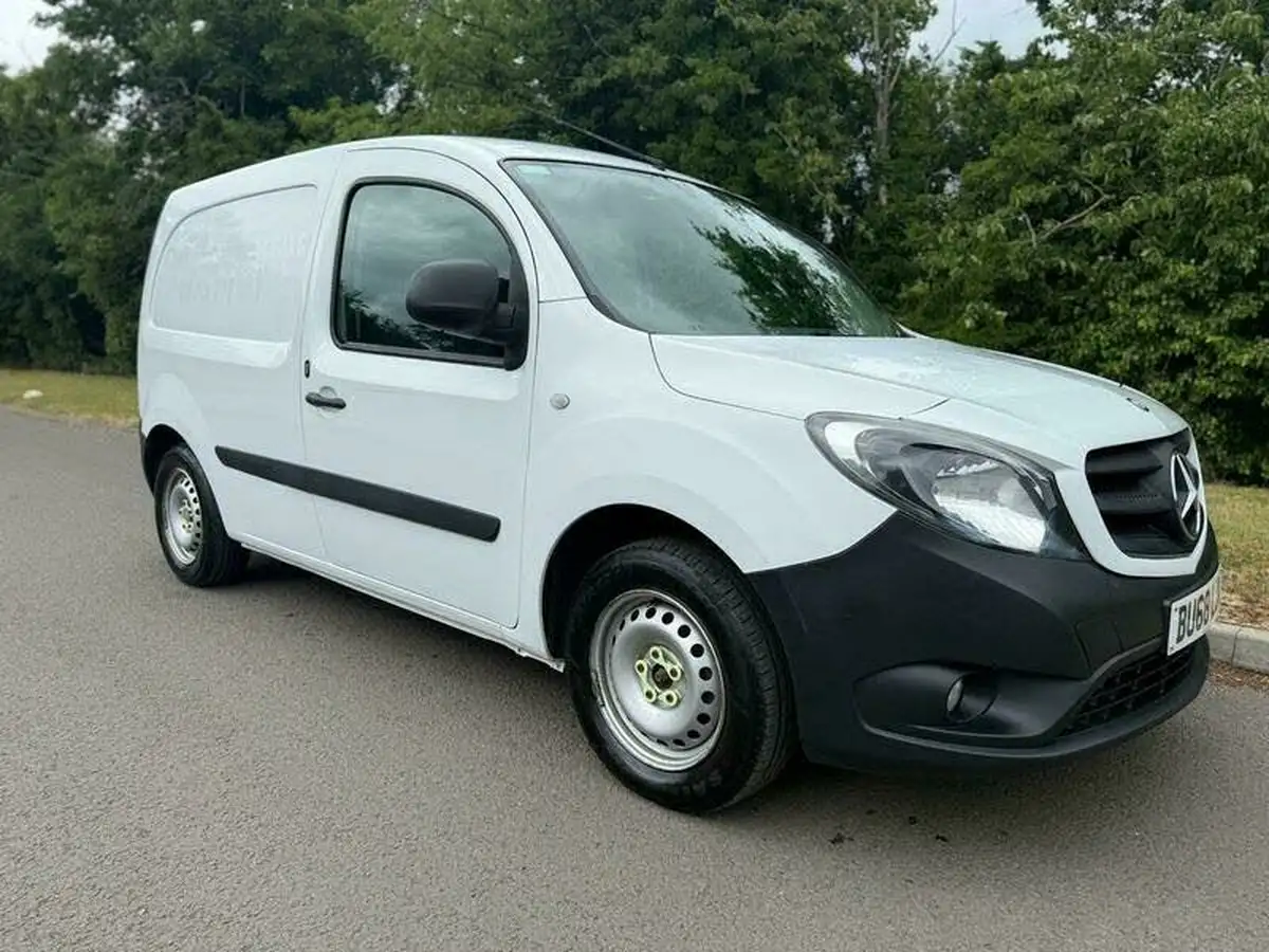 2018-mercedes-benz-citan-15-cdi-109-15-cdi-long-panel-van-big-7