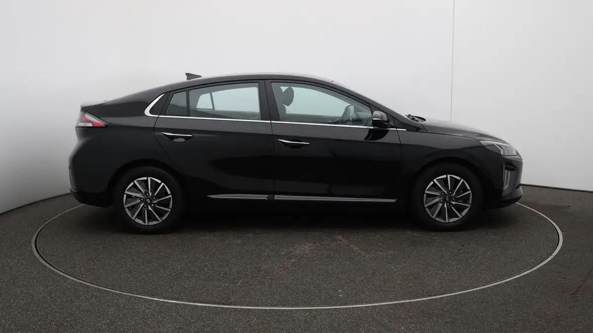 2022-hyundai-ioniq-e-premium-electric-big-43