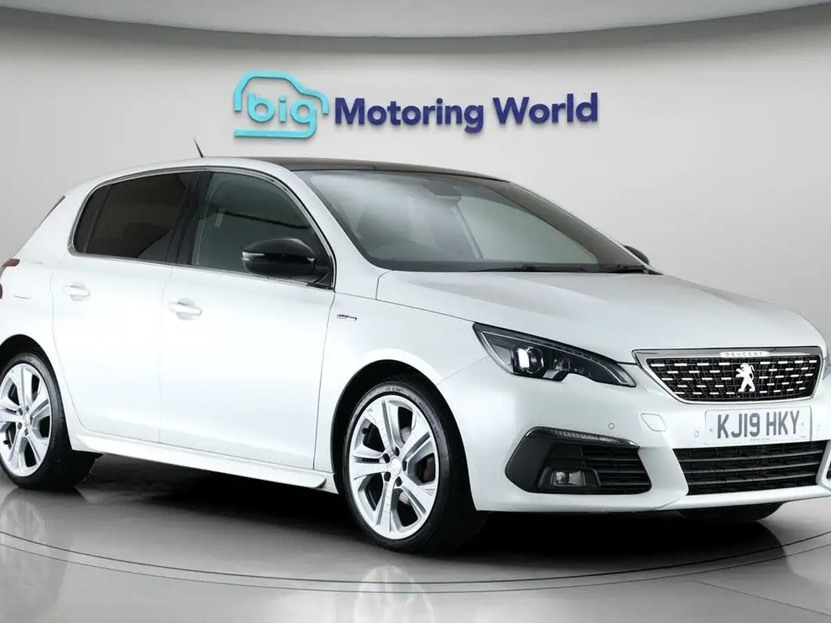 2019-peugeot-308-15-bluehdi-gt-line-big-0