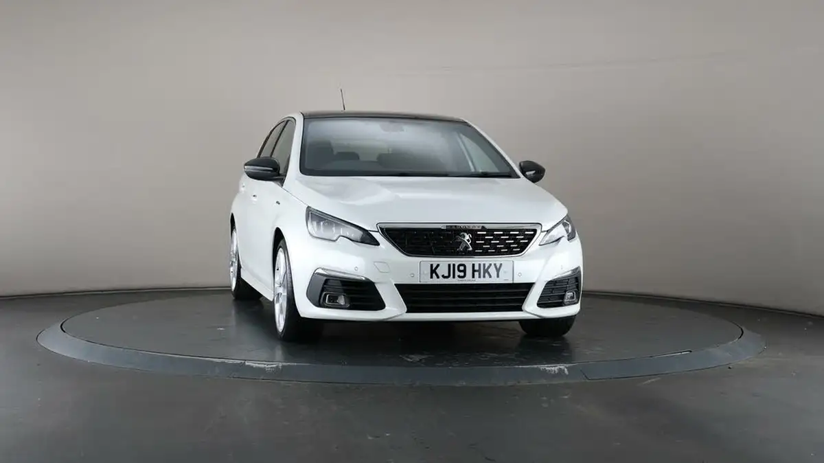 2019-peugeot-308-15-bluehdi-gt-line-big-52