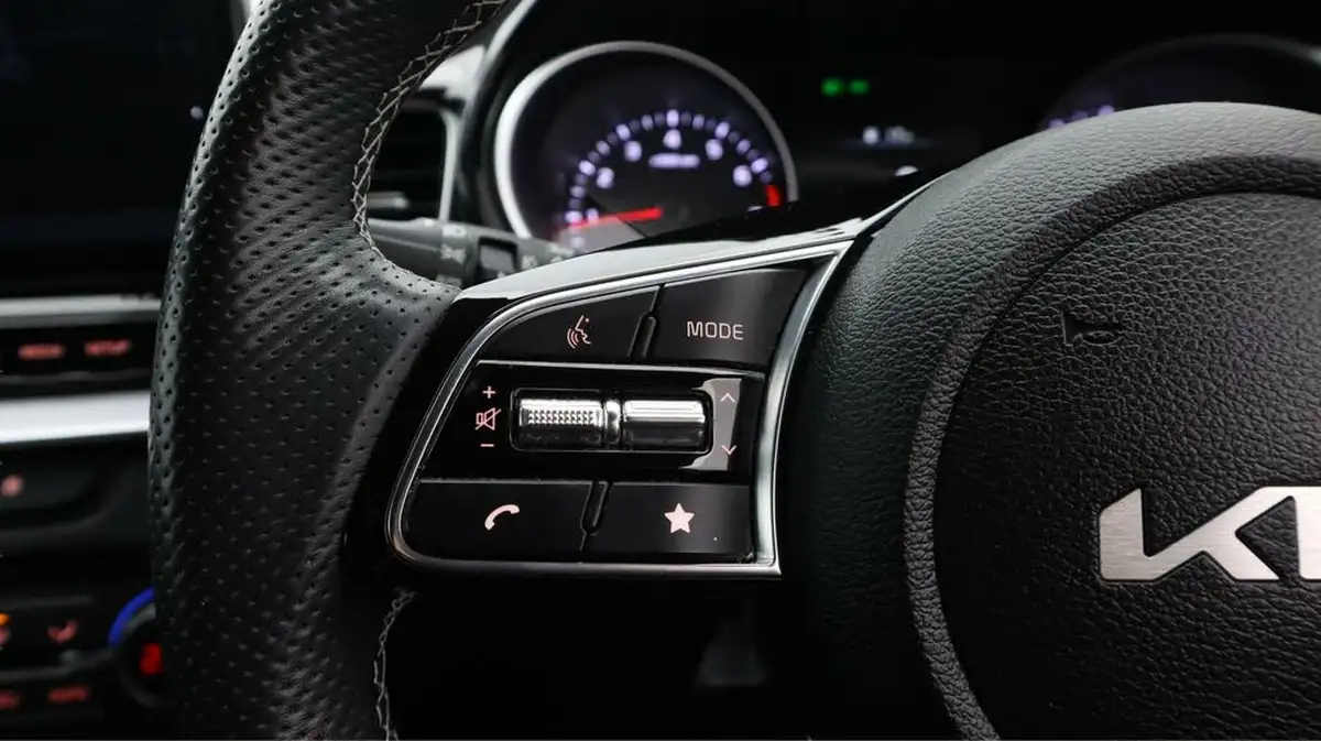 2022-kia-pro-ceed-15-t-gdi-gt-line-big-24