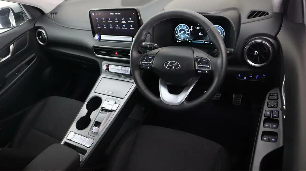 2022-hyundai-kona-e-premium-204ps-64kwh-7kw-obc-big-8