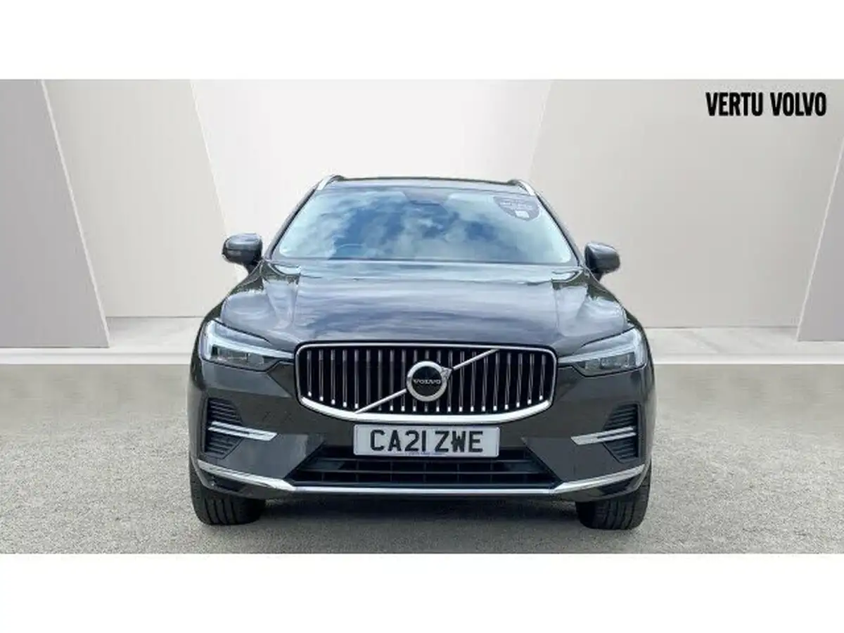 2021-volvo-xc60-20-b5-inscription-awd-big-11