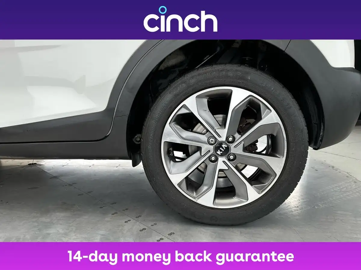 2021-kia-stonic-10-t-gdi-connect-big-24