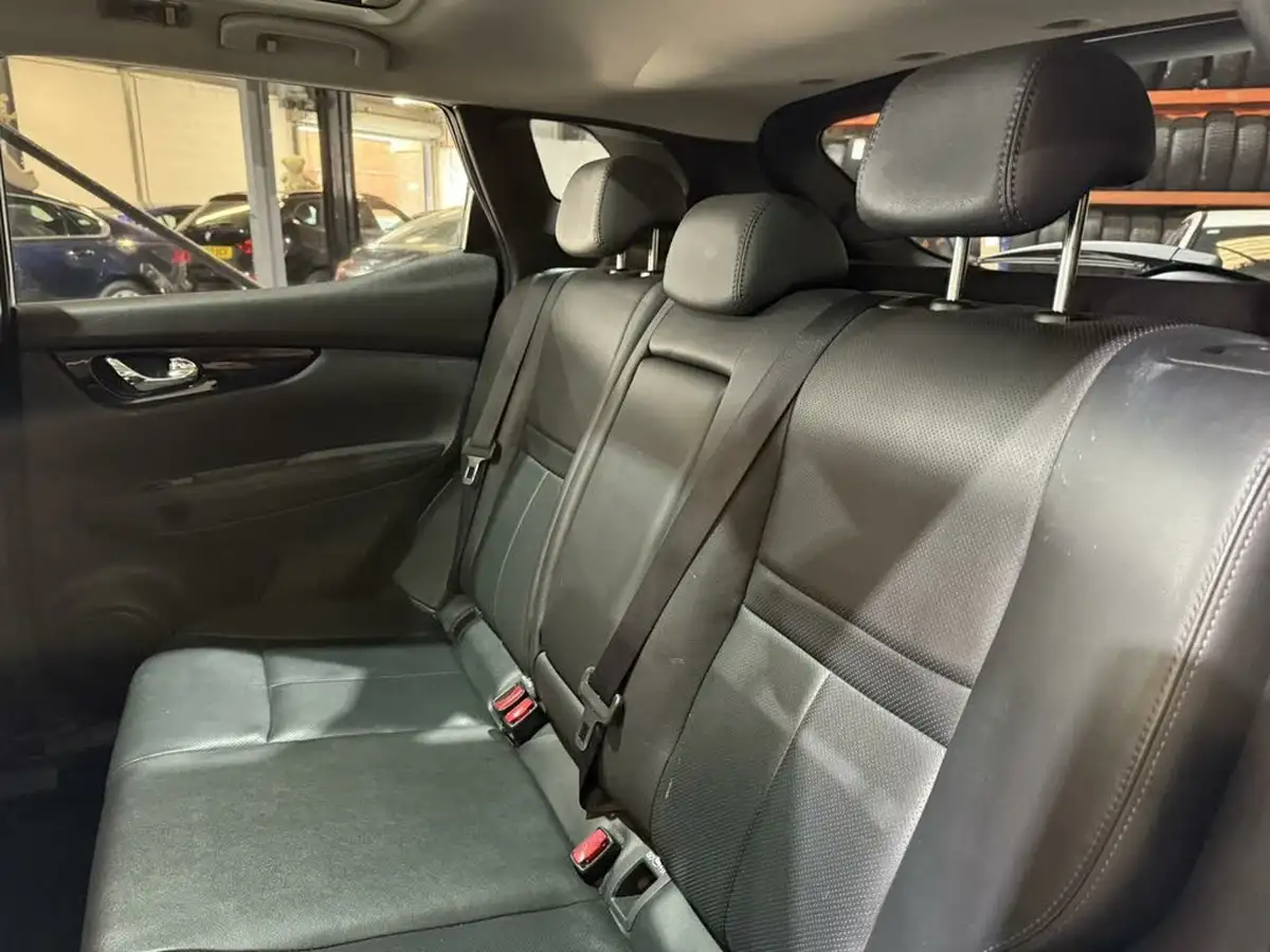 2017-nissan-qashqai-15dci-tekna-big-14