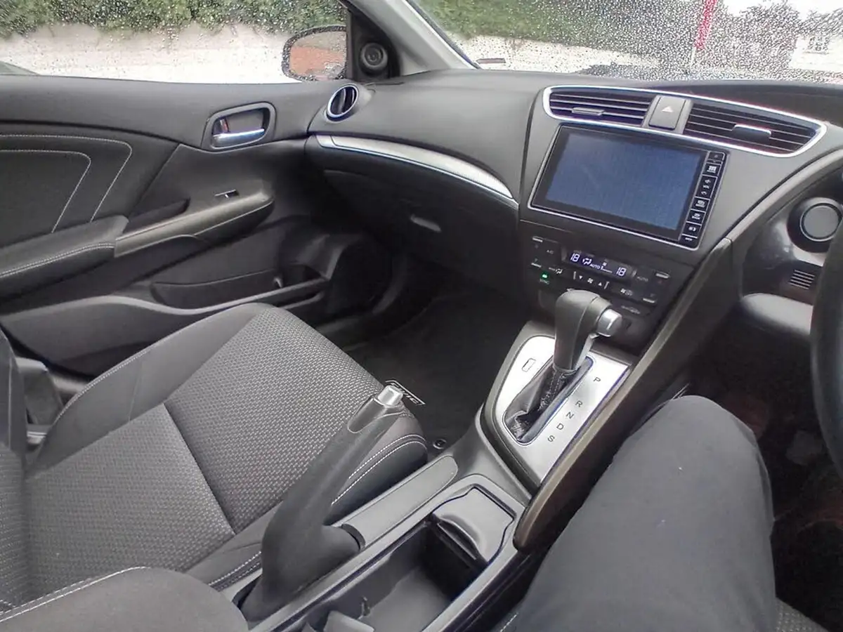 2015-honda-civic-18-se-plus-honda-connect-hatchback-auto-big-38