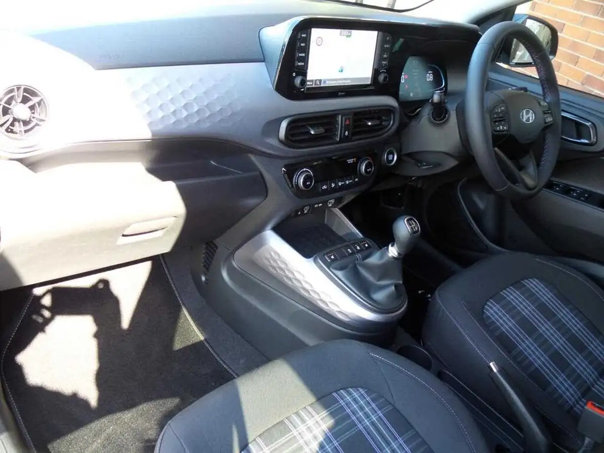 2025-hyundai-i10-10-premium-63ps-big-5
