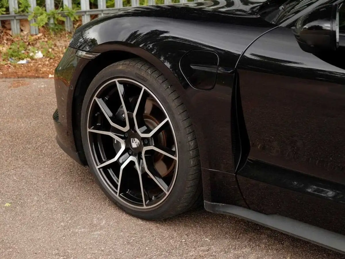 2024-porsche-taycan-e-sport-turismo-408ps-big-29