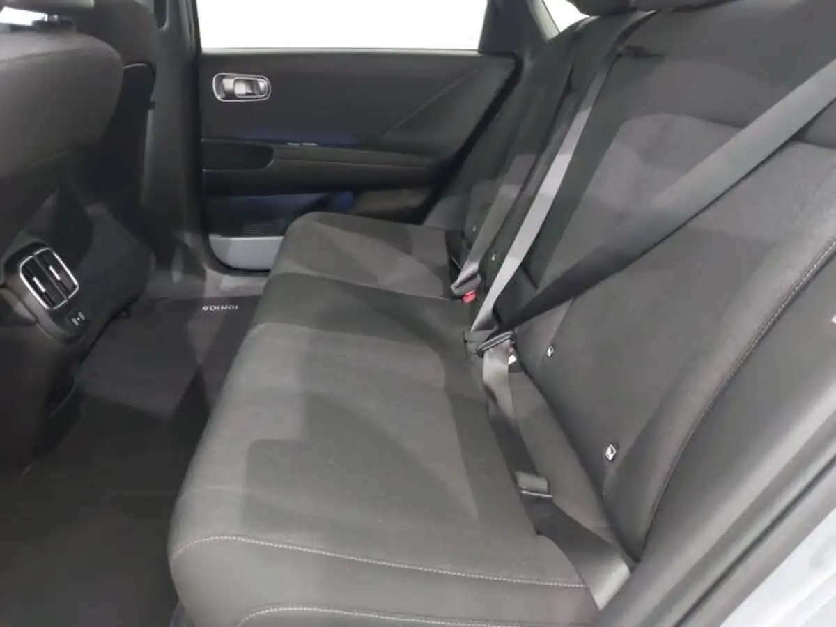 2023-hyundai-ioniq-6-e-premium-228ps-single-rwd-big-5