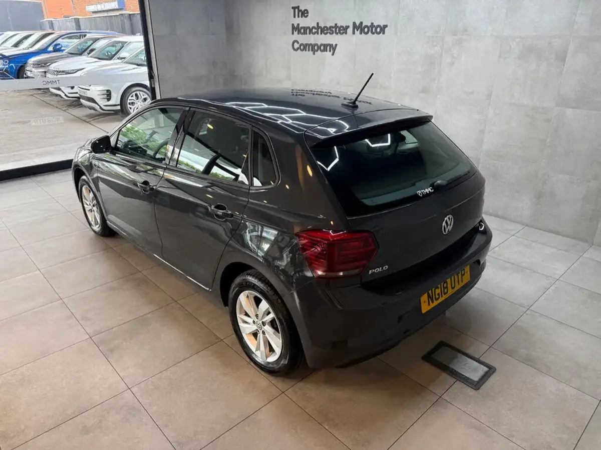 2018-volkswagen-polo-10-se-65ps-big-8