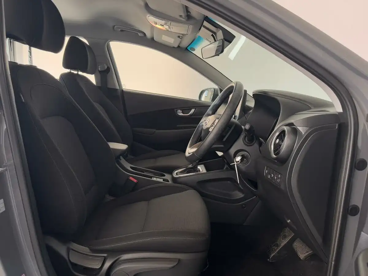 2022-hyundai-kona-16-gdi-se-connect-big-10