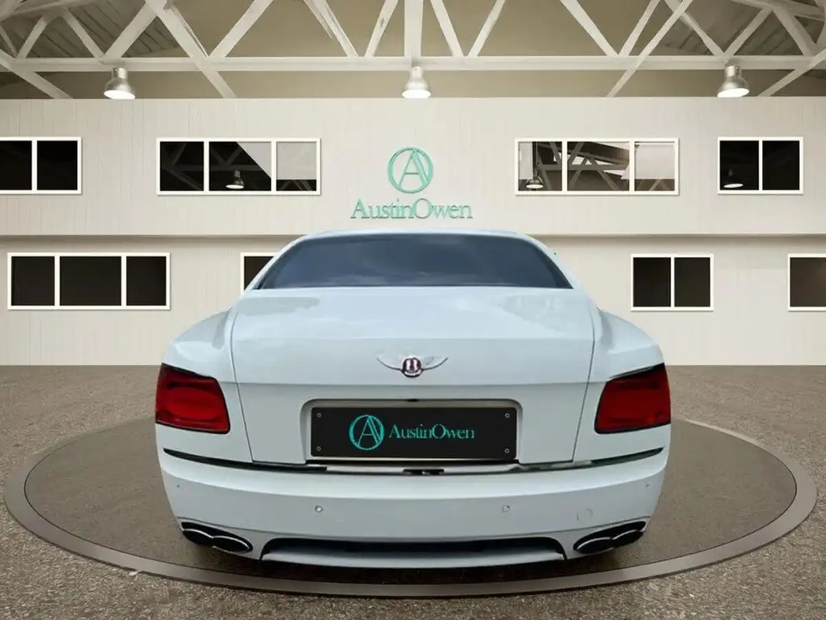 2016-bentley-flying-spur-40-big-3