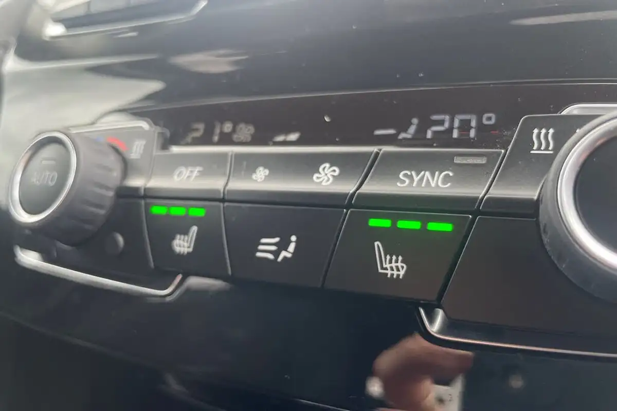 2021-bmw-x2-15-sdrive18i-sport-dct-big-43
