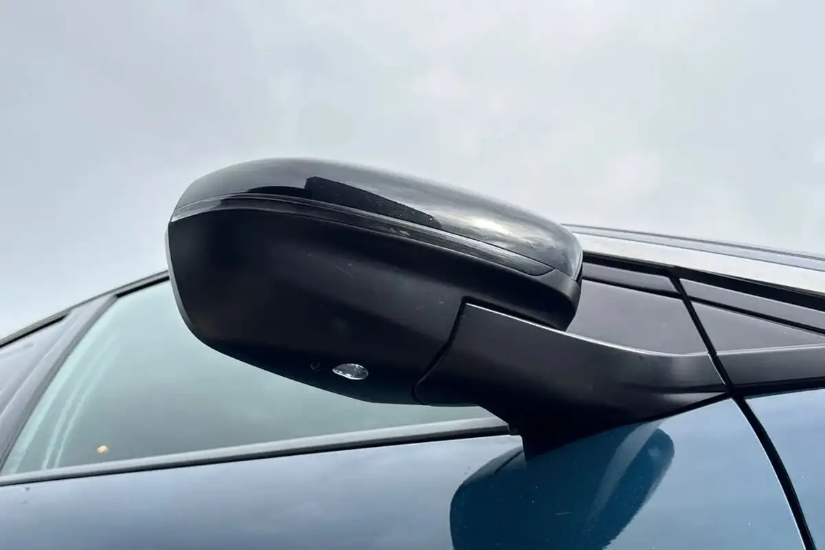 2022-peugeot-3008-suv-12-puretech-active-premium-big-24