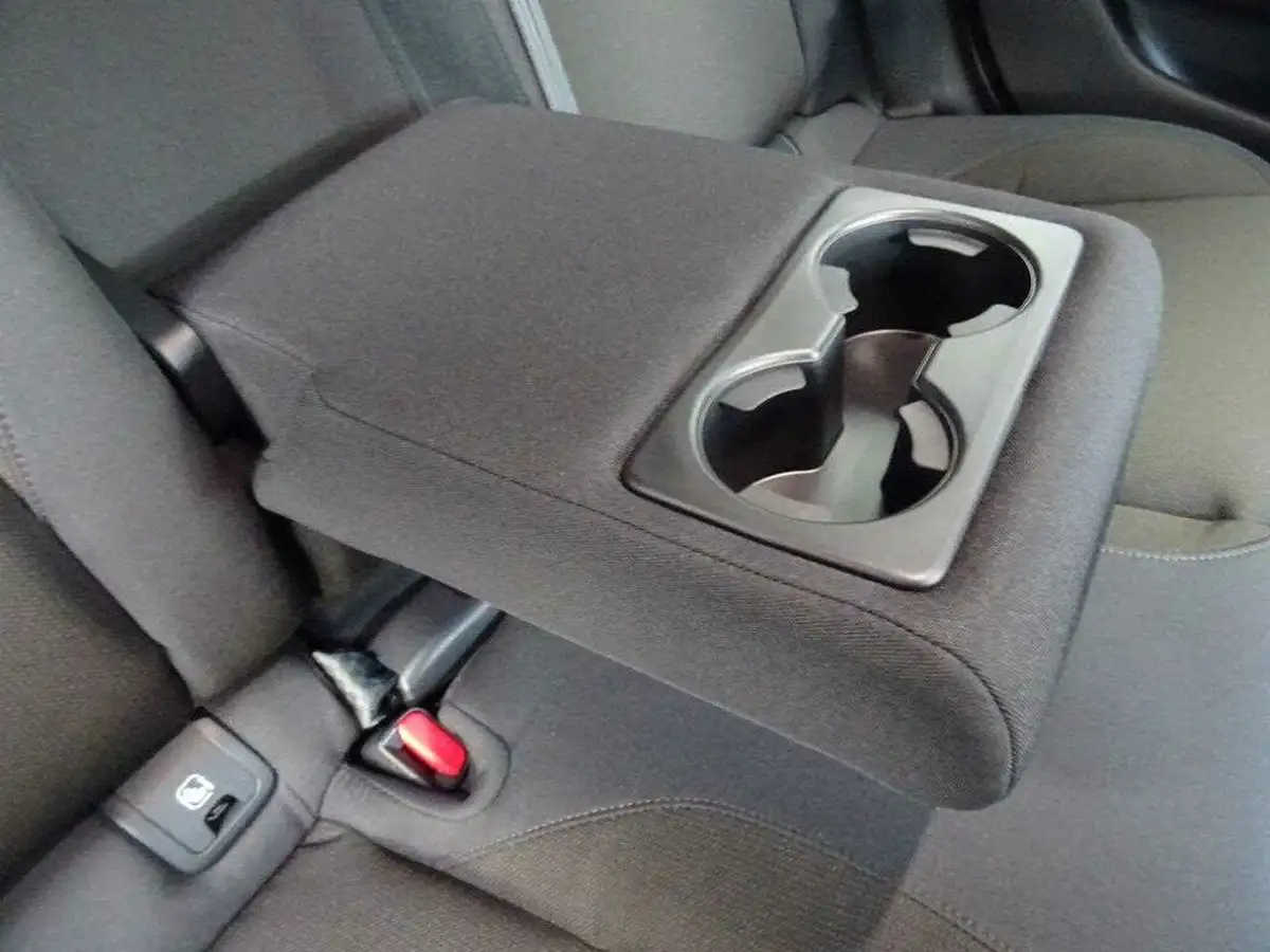 2025-mazda-mazda3-25-e-skyactiv-g-exclusive-line-big-31