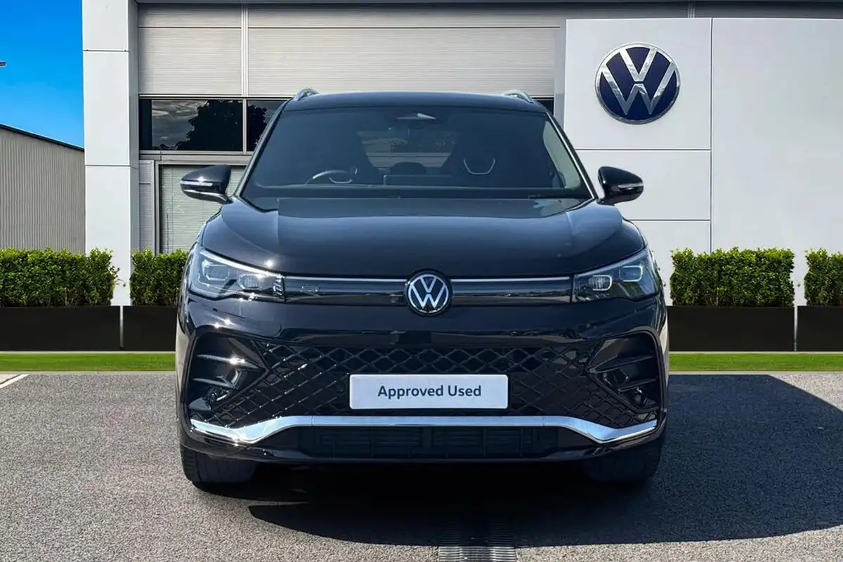 2024-volkswagen-tiguan-15-etsi-r-line-big-5