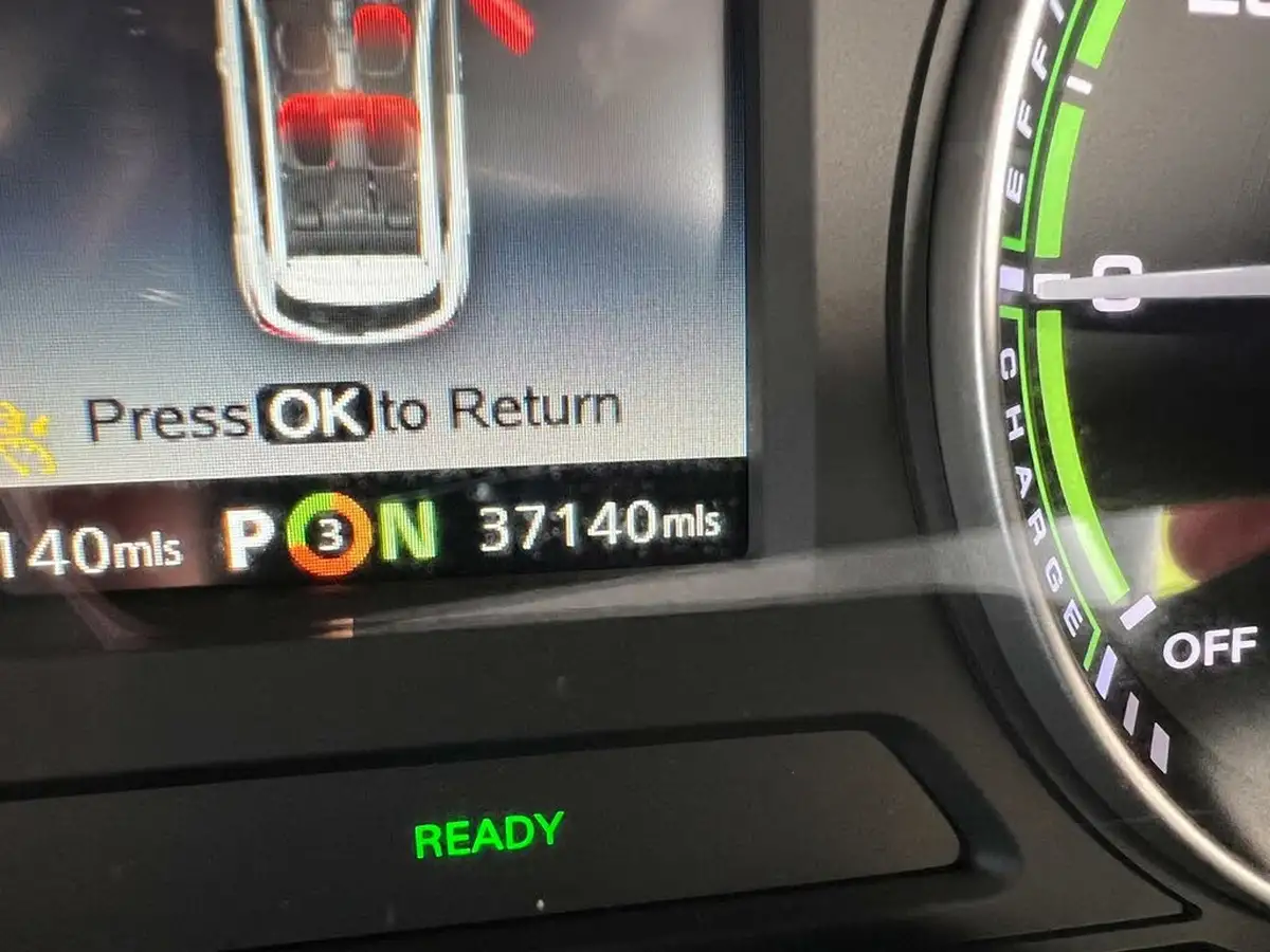 2021-mg-zs-suv-e-exclusive-ev-big-35