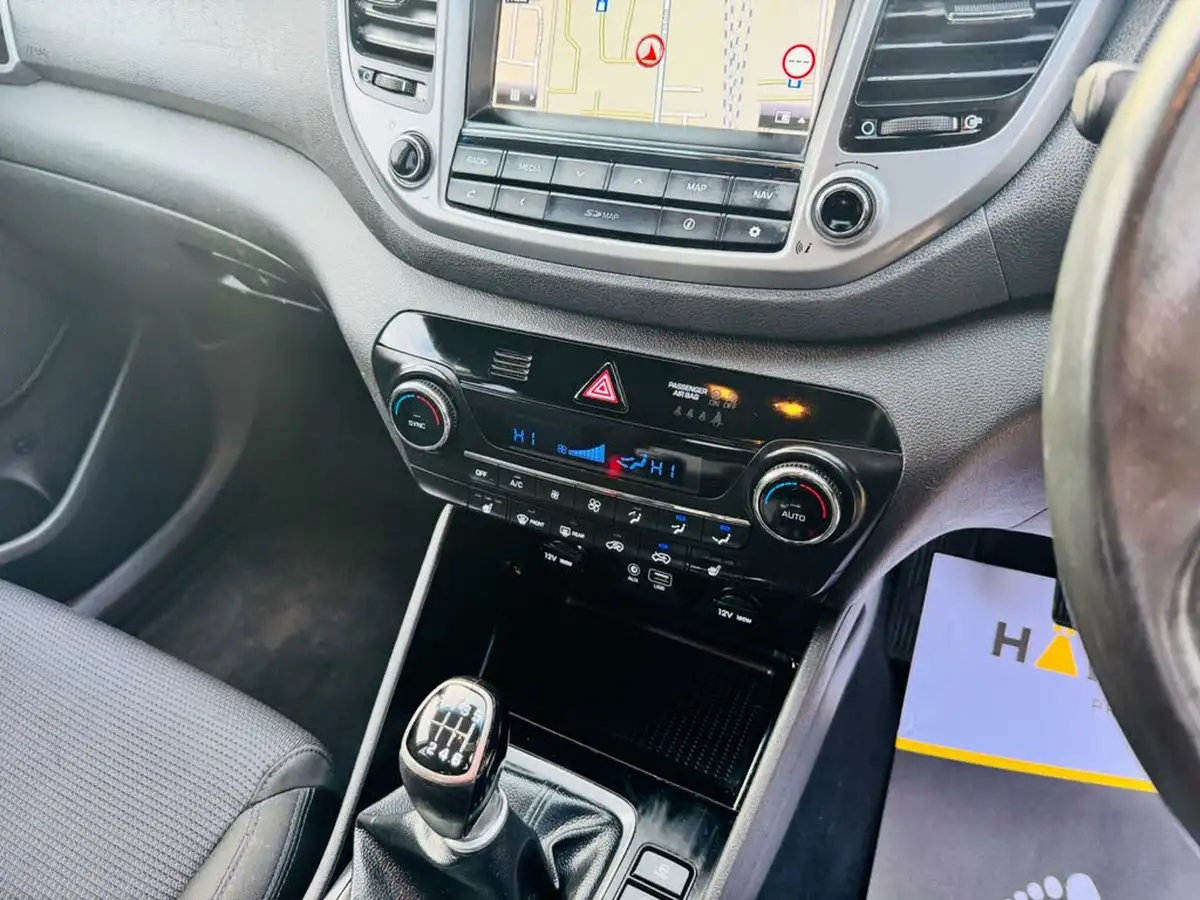 2017-hyundai-tucson-16-gdi-blue-drive-se-nav-big-16