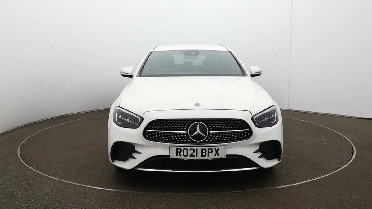 2021-mercedes-benz-e-class-20d-e300de-amg-line-edition-estate-5d-big-40