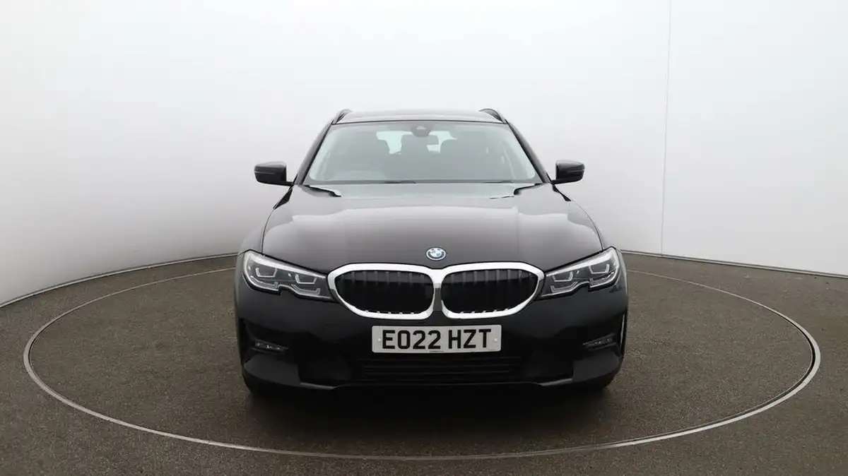 2022-bmw-3-series-20-330e-se-pro-touring-5d-big-32