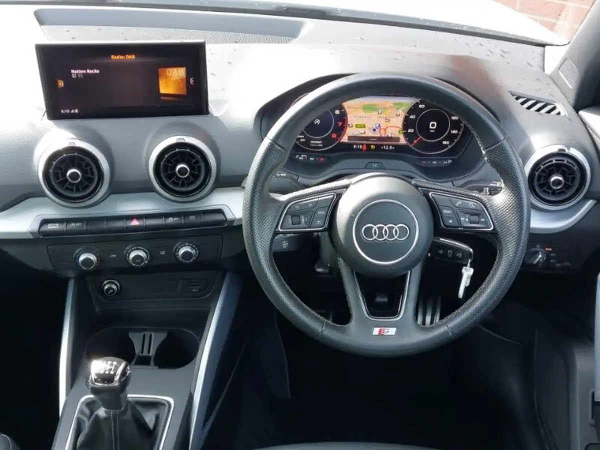 2022-audi-q2-10-30-tfsi-s-line-big-6