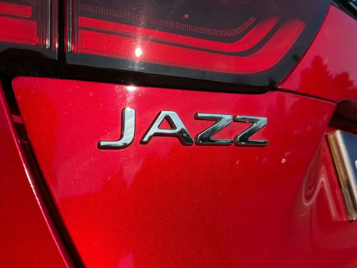 2021-honda-jazz-15-i-mmd-ex-107ps-big-40