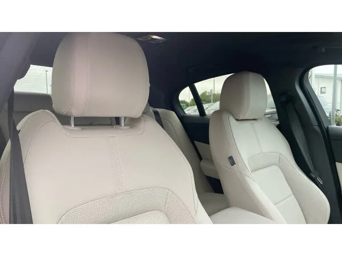 2024-jaguar-xe-20-d200-r-dynamic-s-big-39